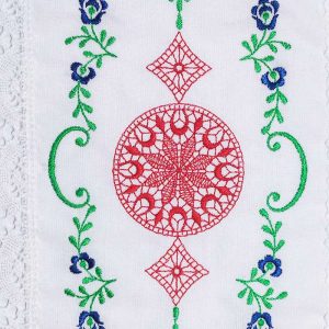 Prtiček vezenina in čipka